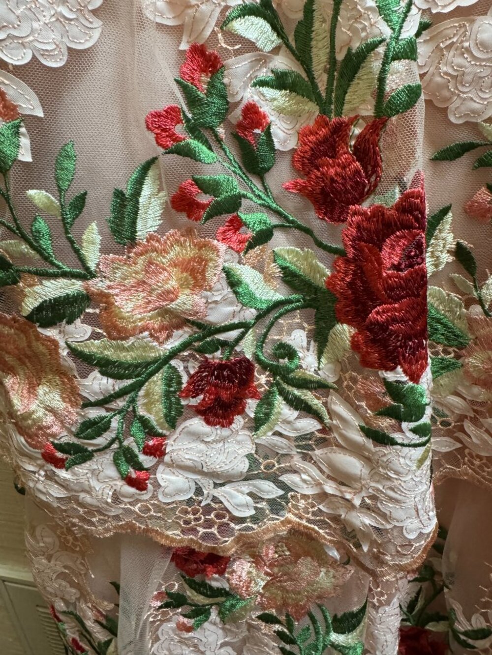 Chi Chi London: Rosaleen Embroidered Mesh Gown - Size 8 - Picture 7 of 8